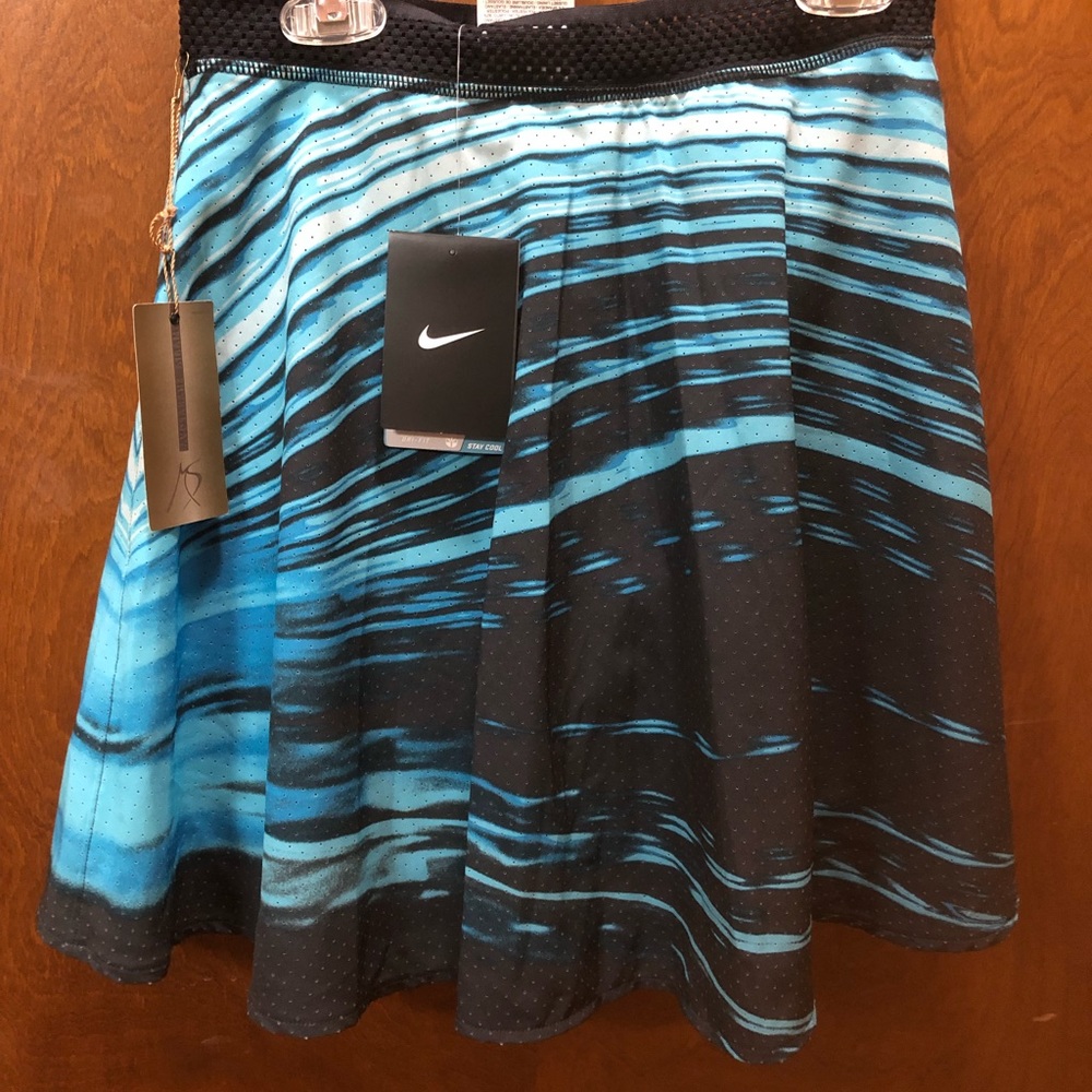 Nike long tennis skirt small and brand new